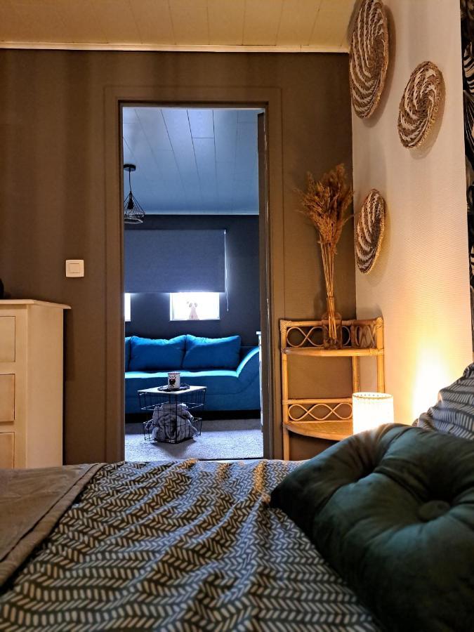 Apartamento Aux Champs Des Cloches Houffalize Exterior foto
