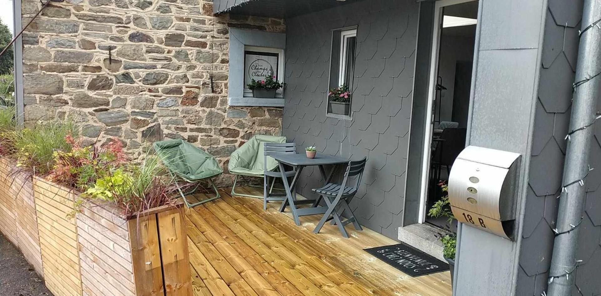 Apartamento Aux Champs Des Cloches Houffalize Habitación foto